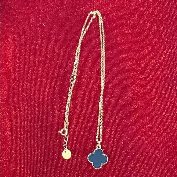 clover pendant Jewelry - Elegant Black and Gold Clover Pendant Necklace